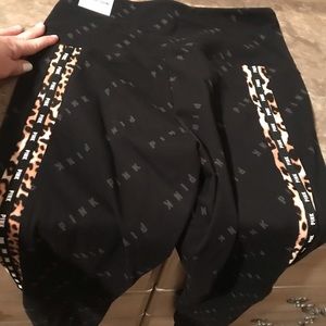 NWT 2018 vs Pink High Waist Legging